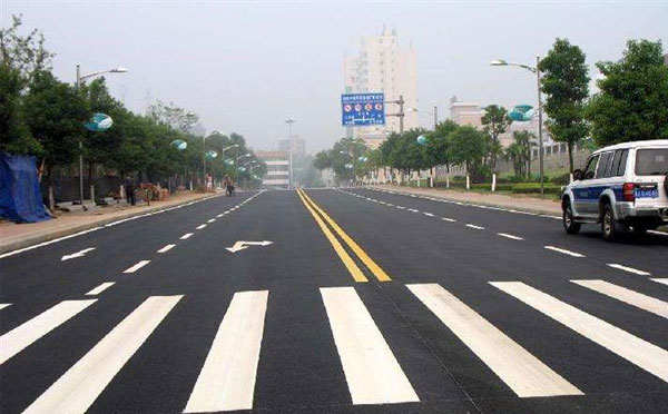 察布查尔标线涂料在察布查尔环氧地坪项目中的选择与应用