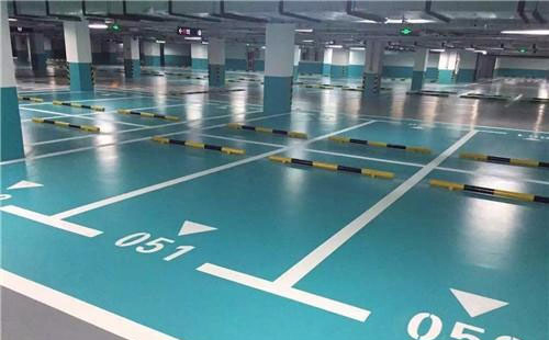 察布查尔察布查尔环氧地坪中涂：构筑坚固地面的关键环节